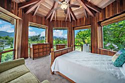 Stunning Tri-level Villa 