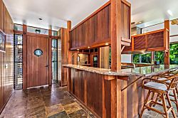 Stunning Tri-level Villa 