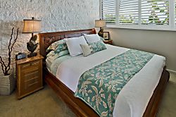 Kanai A Nalu 118 Beachfront Condo