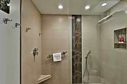 Kanai A Nalu 118 Beachfront Condo