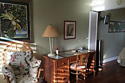 Prince Kuhio Unit #306