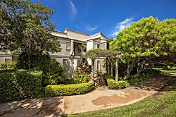 Wailea Ekolu Village