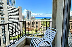 Royal Garden at Waikiki 1700