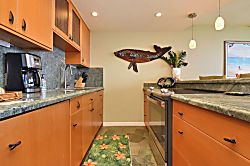 Ma'alaea Banyans Oceanfront Luxury Condo 