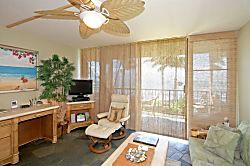 Ma'alaea Banyans Oceanfront Luxury Condo 