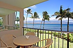 Ma'alaea Banyans Oceanfront Luxury Condo 