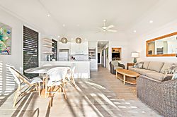 Kiahuna Plantation #176 (building 27)