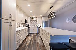 Kamaole Sands Building #8, Unit #403