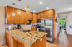 Hale Kamaole 2 story condo