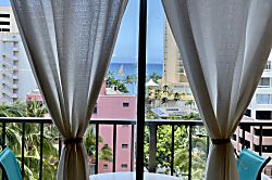 Jenny's  Cottage Waikiki