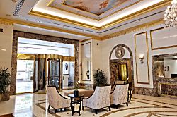 Royal Garden at Waikiki 1400