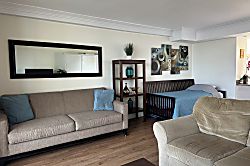 Royal Garden at Waikiki 1400