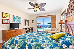 Stunning Kona View House