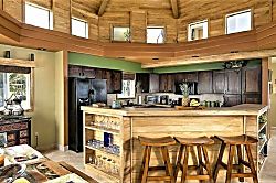 Hale Vu Oceanfront Retreat