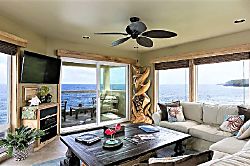 Hale Vu Oceanfront Retreat
