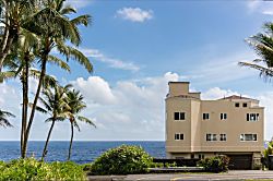 Hale Vu Oceanfront Retreat