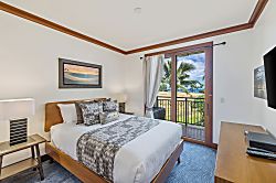 Hale Koi - Ocean Tower 326