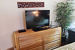 Hale Mahina Beach Resort A-402