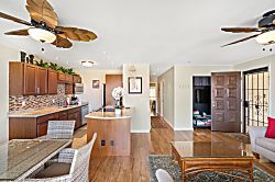 Kona Coffee Villas B216