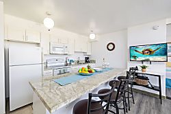 Waikiki Banyan 3105 T2