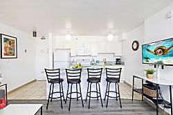 Waikiki Banyan 3105 T2