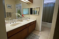 Kona Country Club Ocean View Condo 2nd Floor