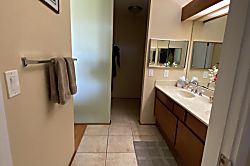 Kona Country Club Ocean View Condo 2nd Floor