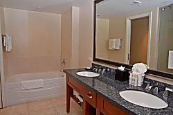 Honua Kai Resort Hokulani 410