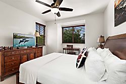 Kulalani at Mauna Lani 404 - Guest Suite with TV & Ceiling Fan