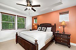 Kulalani at Mauna Lani 404 - Primary Suite with Private Lanai Access
