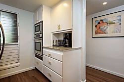 Lauloa 212 - Ready for any meal! This kitchen, complete with small & large appliances, makes cooking a