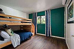 Lauloa 212 - Our 3rd bedroom with full-over-full bunk beds provides a great space for all.