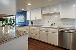 Lauloa 212 - Your dream kitchen! Enjoy cooking in this spacious, remodeled, fully-stocked haven.