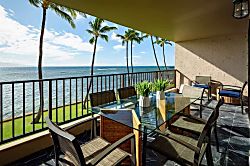 Lauloa 212 - Dine with a view! Your private oceanfront lanai is perfect for sunset dinners, morning cof