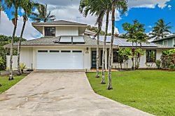 Princeville Bright Spacious Home with AC