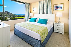 Waikiki Banyan 3313 Tower 1