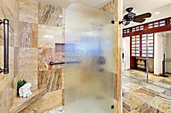 Whaler on Kaanapali Beach 552