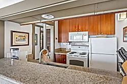 Kiahuna Plantation #72 (building 13)