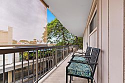 Kona Plaza 201
