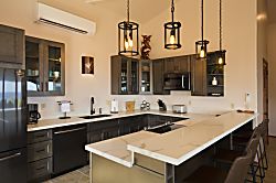 Hale Hale'ai dolphin house