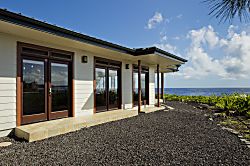 Hale Hale'ai dolphin house