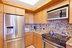 Kapalua Ridge Villas 1924 - Gold remodel kitchen, stainless appliances and granite counter tops