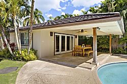 Kahala Breeze Modern Tropical Home