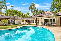 Kahala Breeze Modern Tropical Home