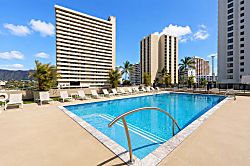 Waikiki Banyan Plumeria Suite - Guests will enjoy the 6th floor recreation deck with pool, hot tub, sauna and BBQs for all