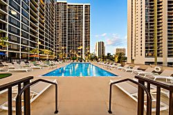 Waikiki Banyan Plumeria Suite - Pool is heated at the Waikiki Banyan and there are 3 hot tubs as well!