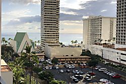 Waikiki Banyan Plumeria Suite