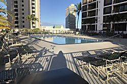 Waikiki Banyan Plumeria Suite