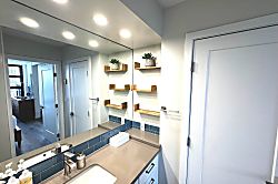 Waikiki Banyan Plumeria Suite