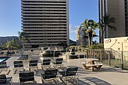 Waikiki Banyan Plumeria Suite